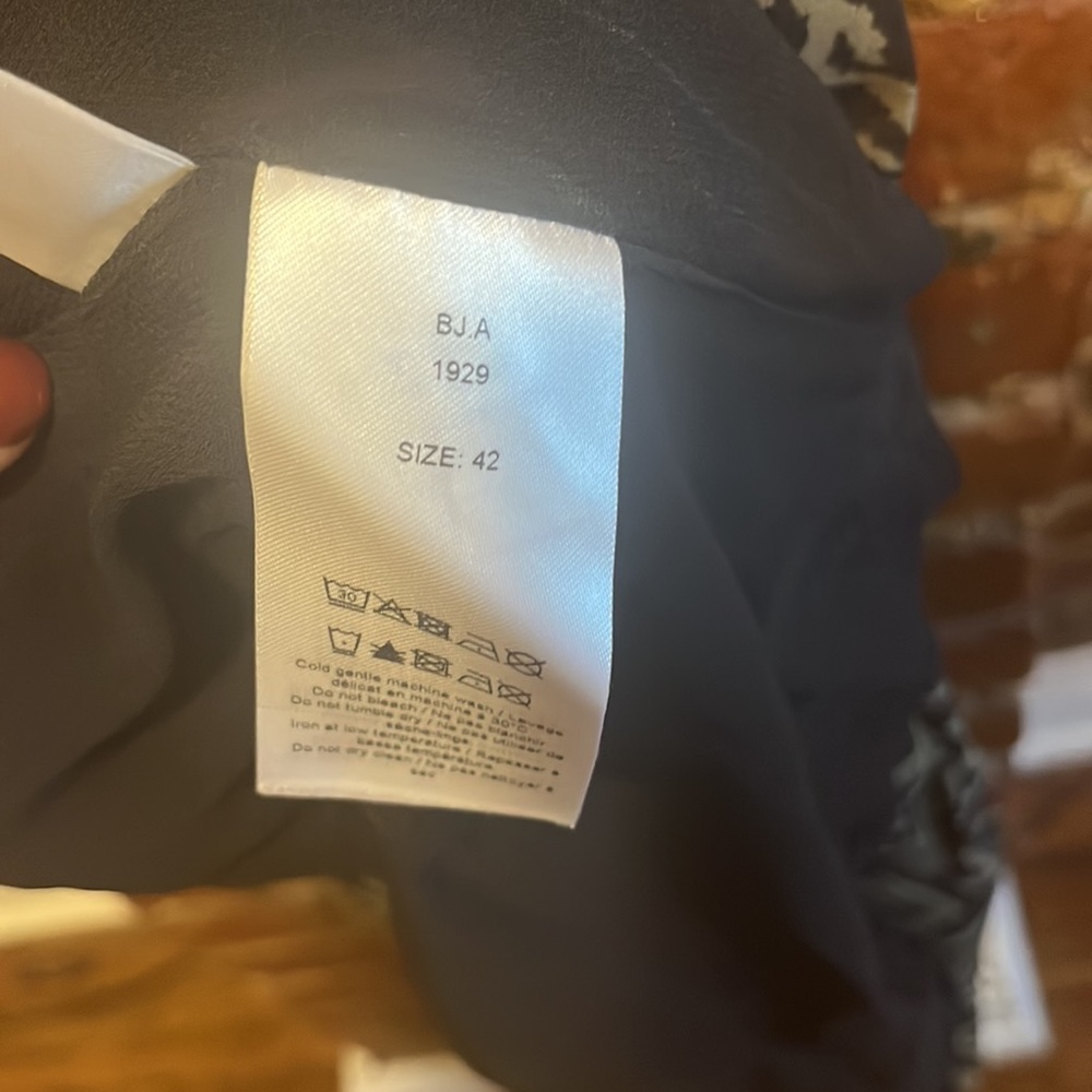 GANNI
Ruffled tiger-print georgette wrap dress - Picture 6 of 6